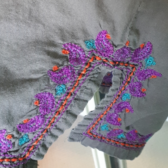 Reitman's Peasant Blouse - Picture 2 of 2